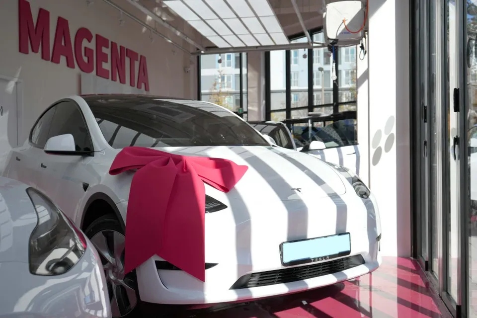 Tesla Model Yのカーフィルム施工事例|費用目安・仕上がり 施工写真 2-2
