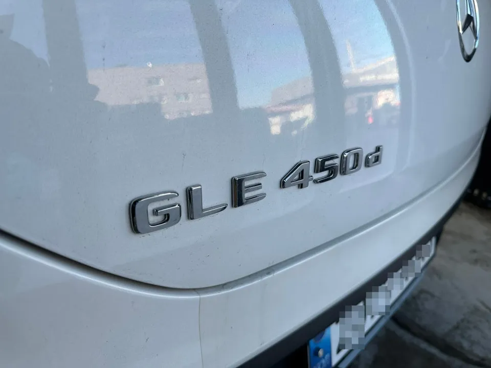 Mercedes-Benz GLEのガラスコーティング事例|費用目安・仕上がり 施工写真 1-3