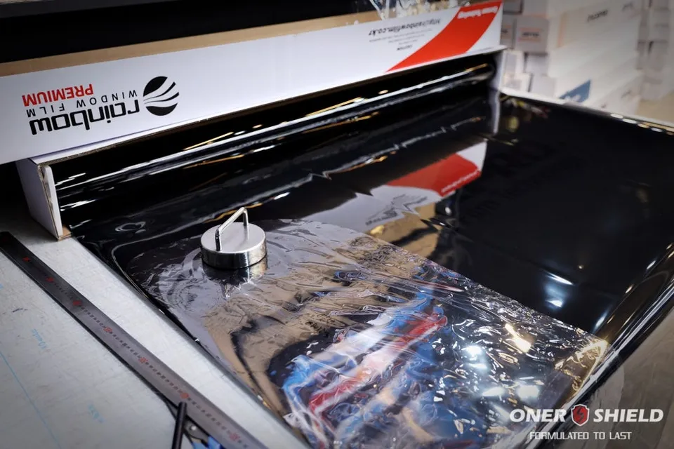 Hyundai IONIQ 9 window tinting - Hyundai IONIQ 9 Window Tinting Review: Rainbow VS200 Film photo 5