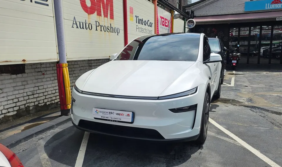 Tesla Model YのPPF施工事例｜費用目安と仕上がり 写真