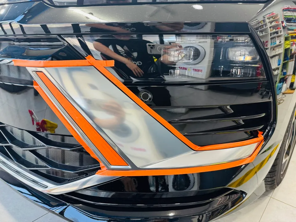Hyundai Sonata DN8のカーラッピング事例：クローム除去とホイール施工 施工写真 2-2