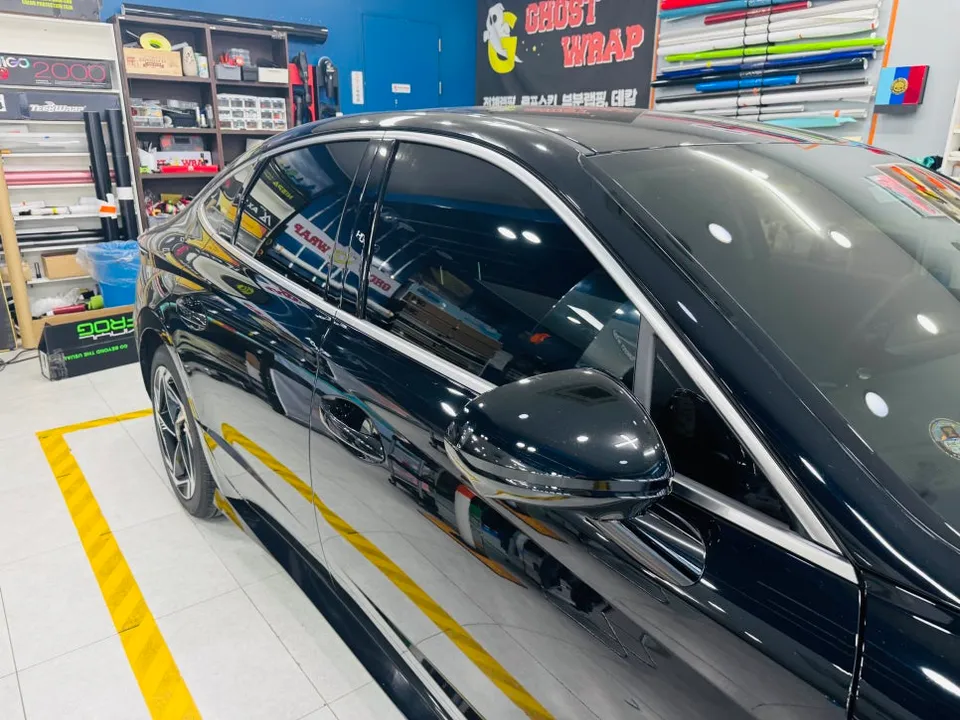 Hyundai Sonata DN8のカーラッピング事例：クローム除去とホイール施工 施工写真 2-3