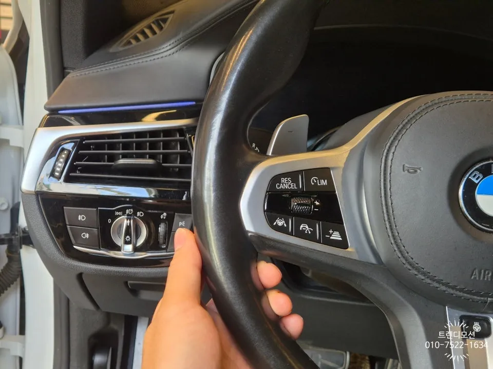 BMW 5 Series G30 steering wheel - BMW 5 Series G30 Steering Wheel Customization Review photo 4