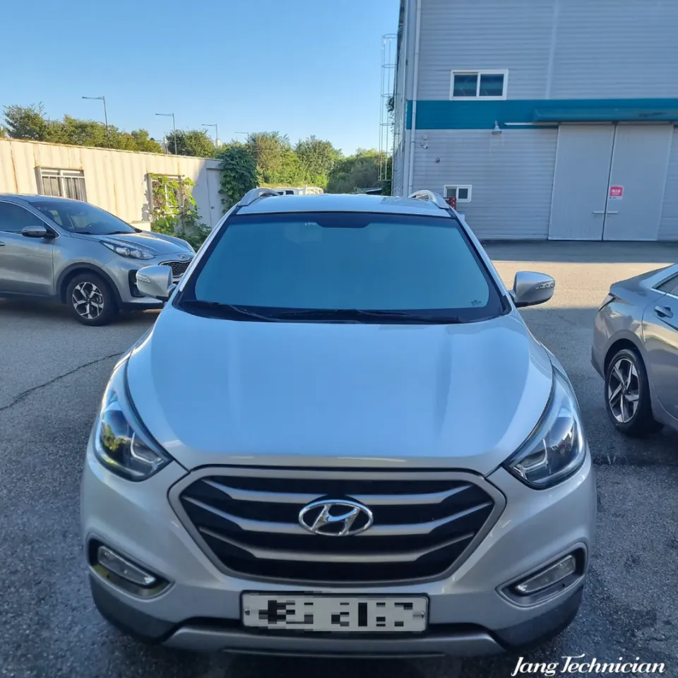 Hyundai Tucson window tinting - Hyundai Tucson Window Tinting Review: Royal Series 701 photo 4