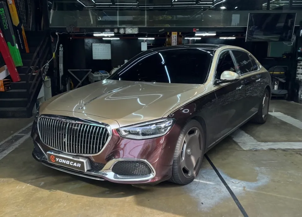 メルセデス・ベンツ S580 マイバッハのカーラッピング事例 施工写真 2-1