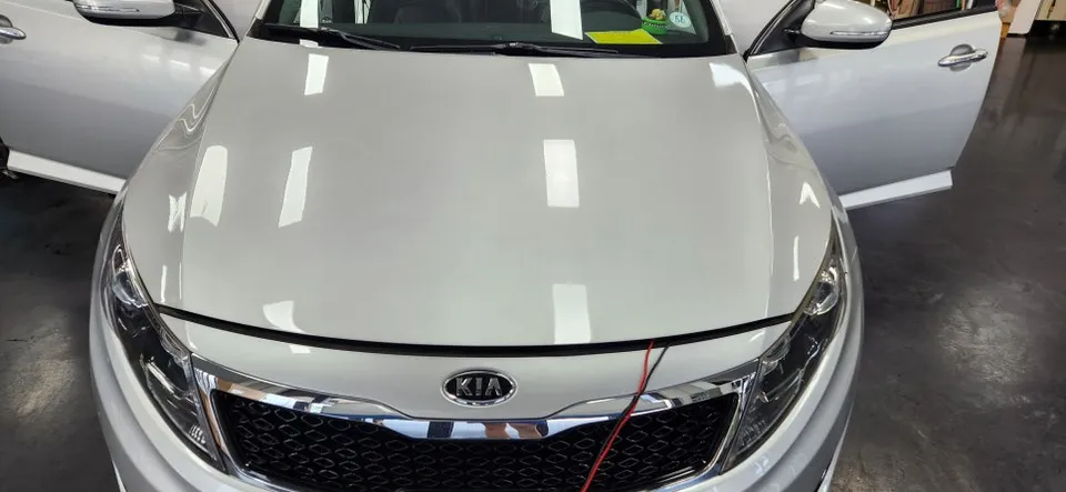 Kia K5のカーフィルム施工事例｜断熱・スモークフィルム 施工写真 1-1