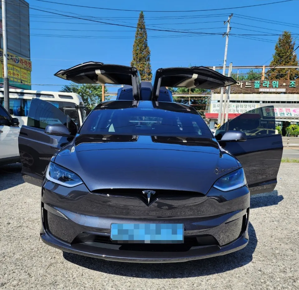 Tesla Model X PPF施工事例｜韓国での実例と費用目安 施工写真 1-3