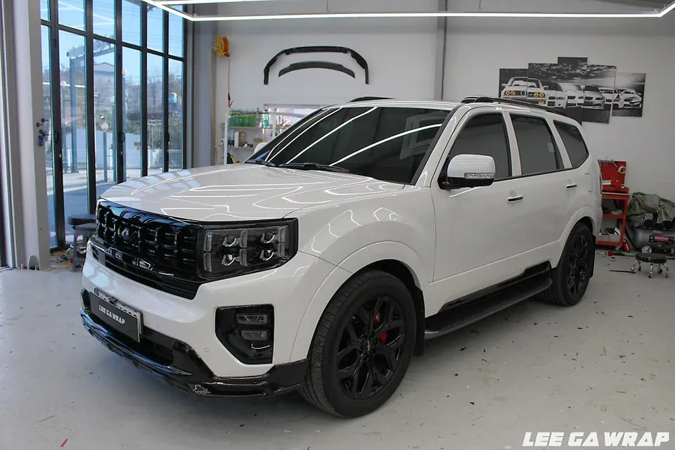 Kia Mohave The Masterのカーラッピング事例|費用目安・仕上がり 施工写真 2-2