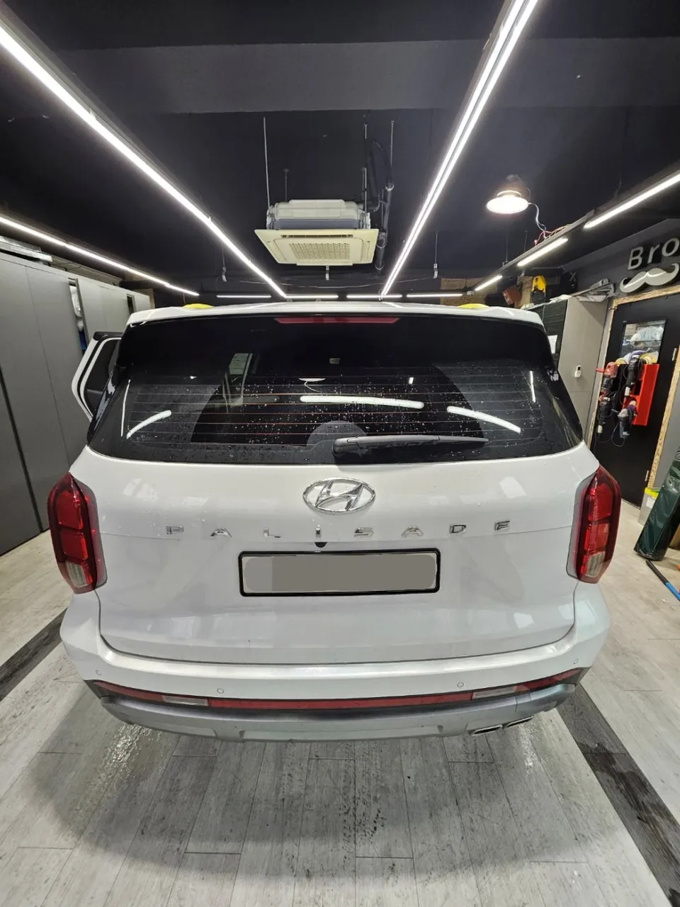 Hyundai Palisadeのカーラッピング事例｜費用目安・仕上がり 施工写真 2-1