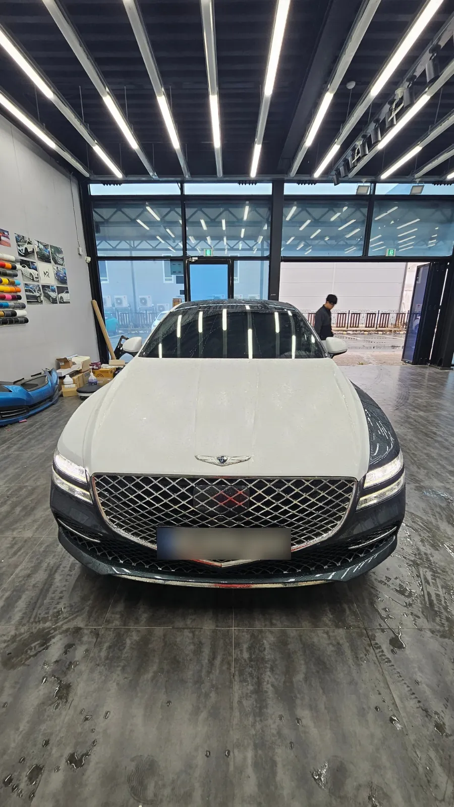 Genesis G80 vinyl wrap installation result