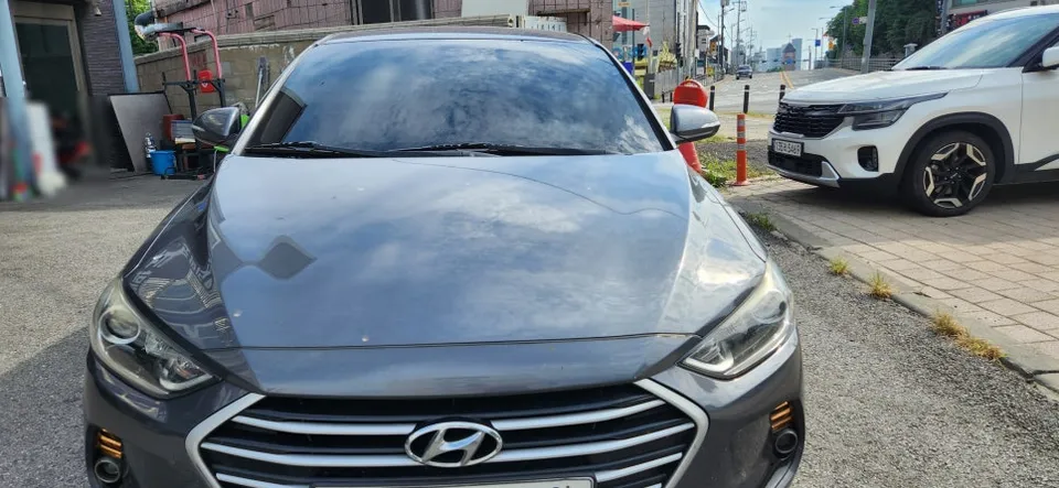 Hyundai Sonataのカーフィルム施工事例｜費用目安・仕上がり 施工写真 2-3