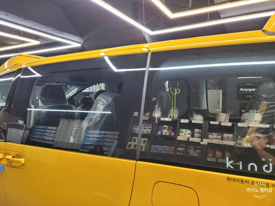 Hyundai Stariaのカーフィルム施工事例｜費用目安・仕上がり 施工写真 3-3