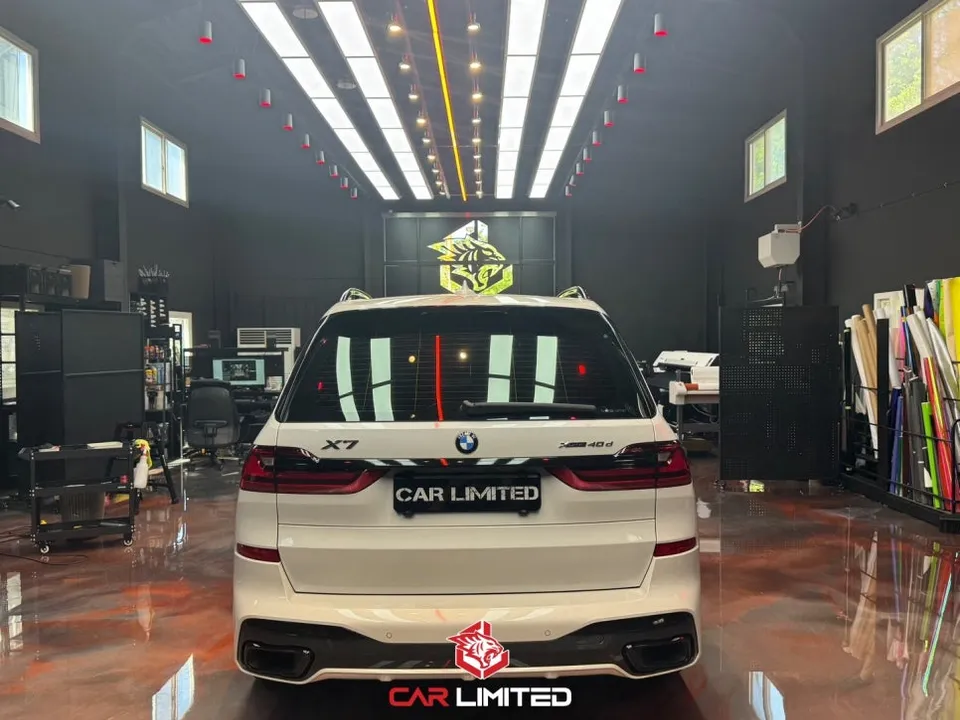 BMW X7のカーラッピング事例|クロームブラック化 施工写真 1-3