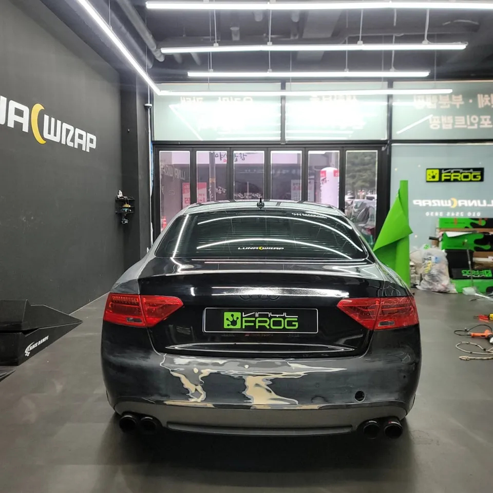 Audi S5のカーラッピング事例|費用目安と仕上がり 施工写真 3-1