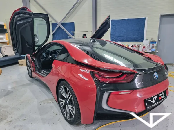 BMW i8 interior customization - BMW i8 Interior Customization Review — Ivory Upgrade photo 3