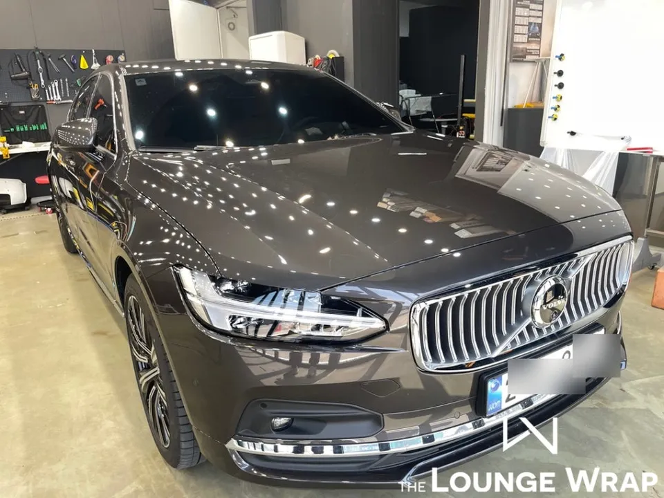 Volvo S90のガラスコーティング事例｜韓国での施工 施工写真 1-1