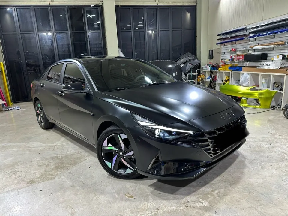 Hyundai Elantra CN7 vinyl wrap - Hyundai Elantra CN7 Vinyl Wrap Review: Satin Black Transformation photo 5