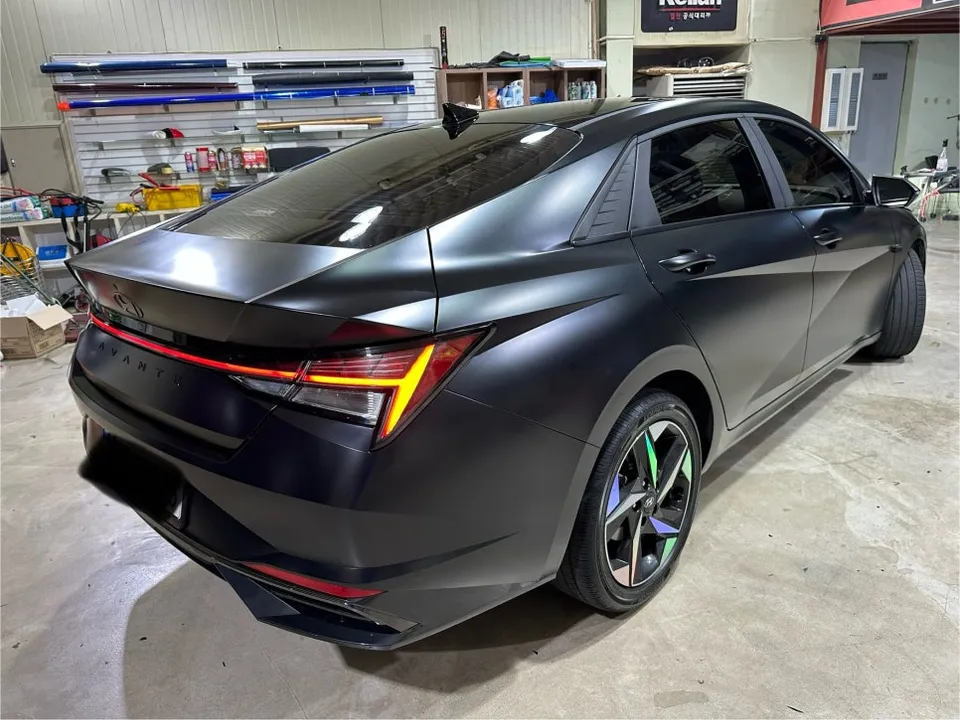 Hyundai Elantra CN7 vinyl wrap - Hyundai Elantra CN7 Vinyl Wrap Review: Satin Black Transformation photo 6