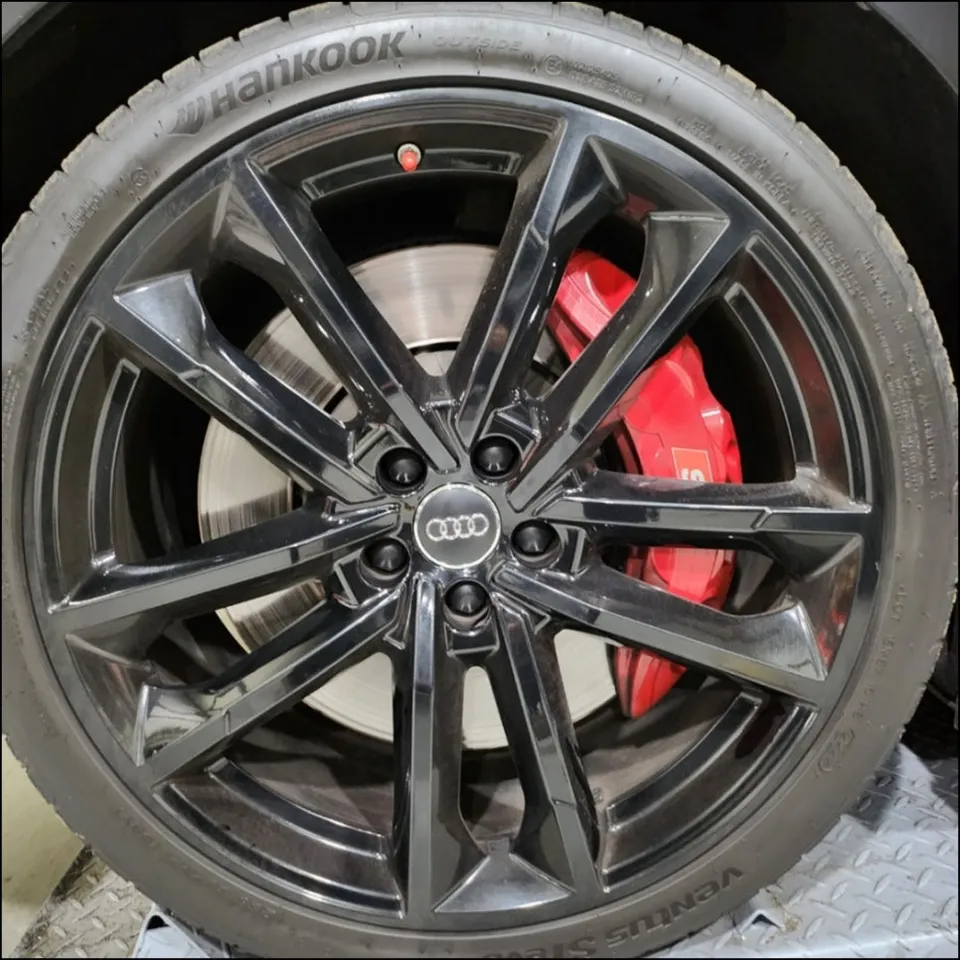 Audi RS5 wheel repair - Audi RS5 Wheel Refinishing Review — Matte Black Powder Coat photo 5