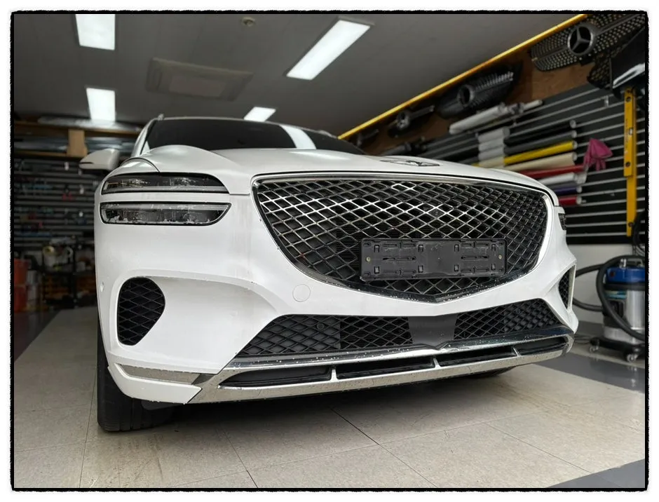 Genesis GV70 vinyl wrap - Genesis GV70 Vinyl Wrap Review: Cost & Results photo 5