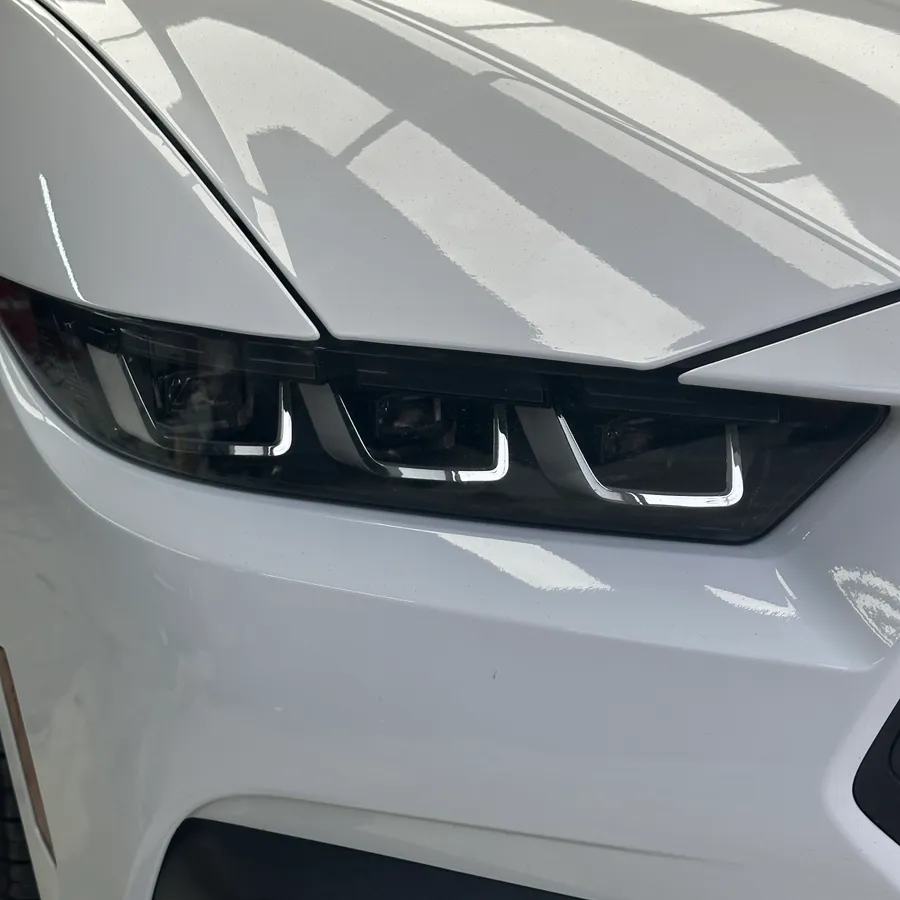Ford MustangのヘッドライトPPF施工事例|スモークフィルム 施工写真 2-2