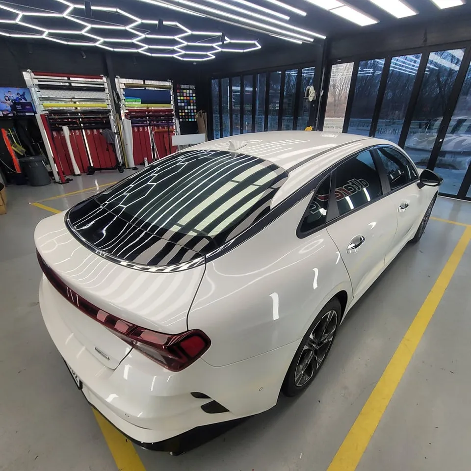 Kia K5 DL3のカーラッピング事例｜費用目安・仕上がり 施工写真 1-2