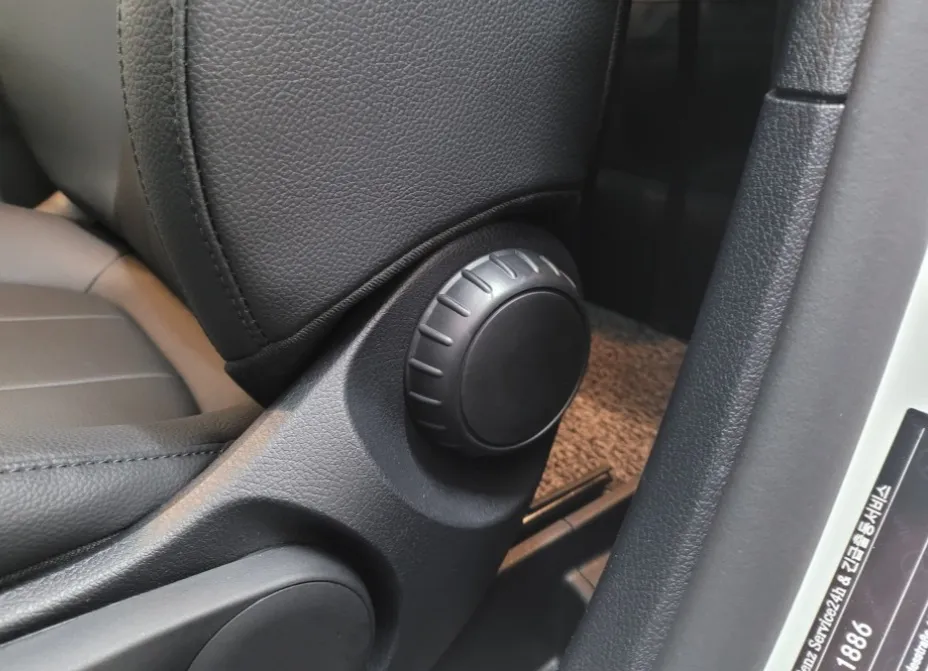 Mercedes-Benz A-Class seat ventilation - Mercedes-Benz A-Class Seat Climate Upgrade Review photo 3