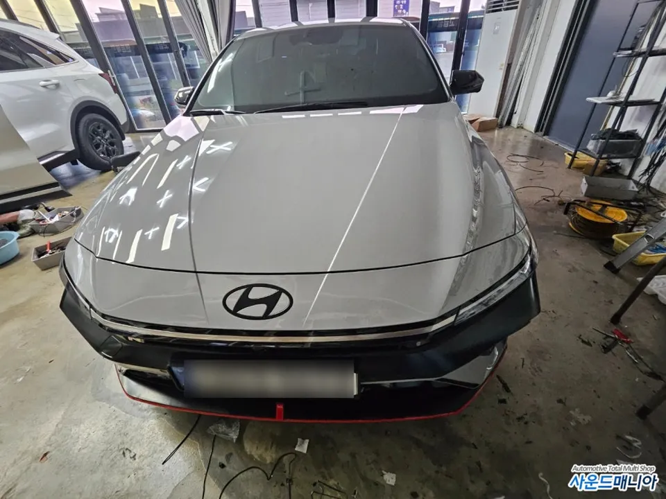 Hyundai Elantra CN7 ambient lighting installation result