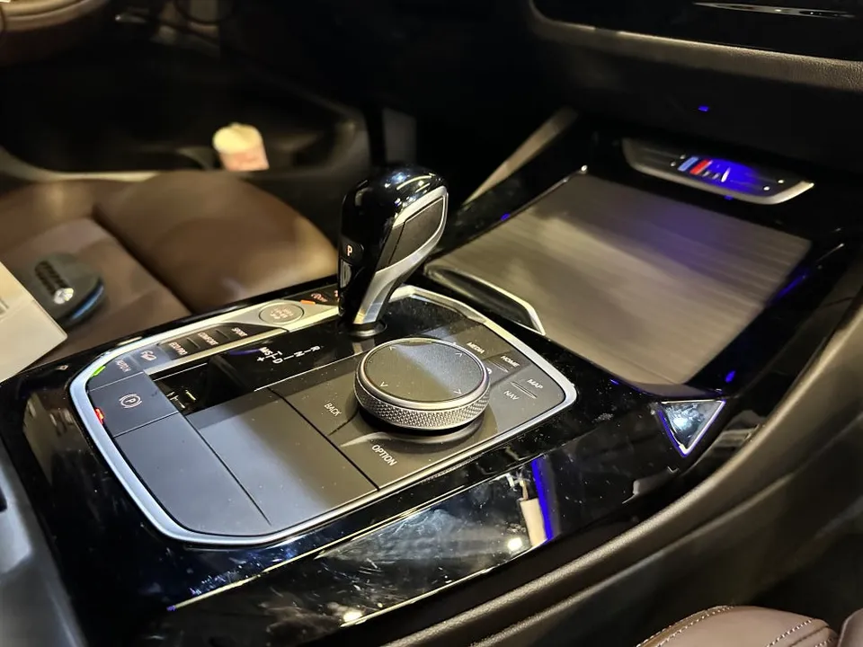 BMW X4 G02 steering wheel - BMW X4 Steering Wheel Customization Review photo 3