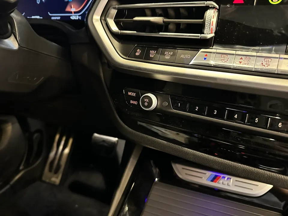 BMW X4 G02 steering wheel - BMW X4 Steering Wheel Customization Review photo 4