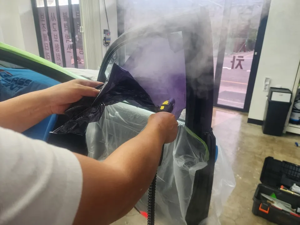 Kia K5 window tinting - Kia K5 Window Tinting Re-application: Bubble Removal & Heat Resis photo 6