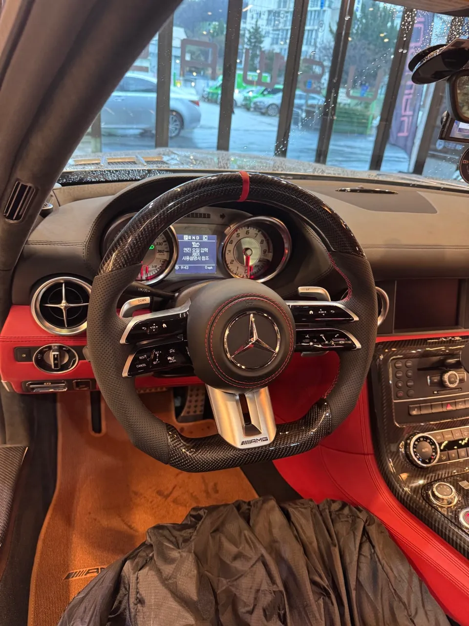 Mercedes-Benz SLS 63 AMG C197 ambient lighting - Mercedes-Benz SLS 63 AMG C197 Ambient Lighting Review — Modern In photo 7