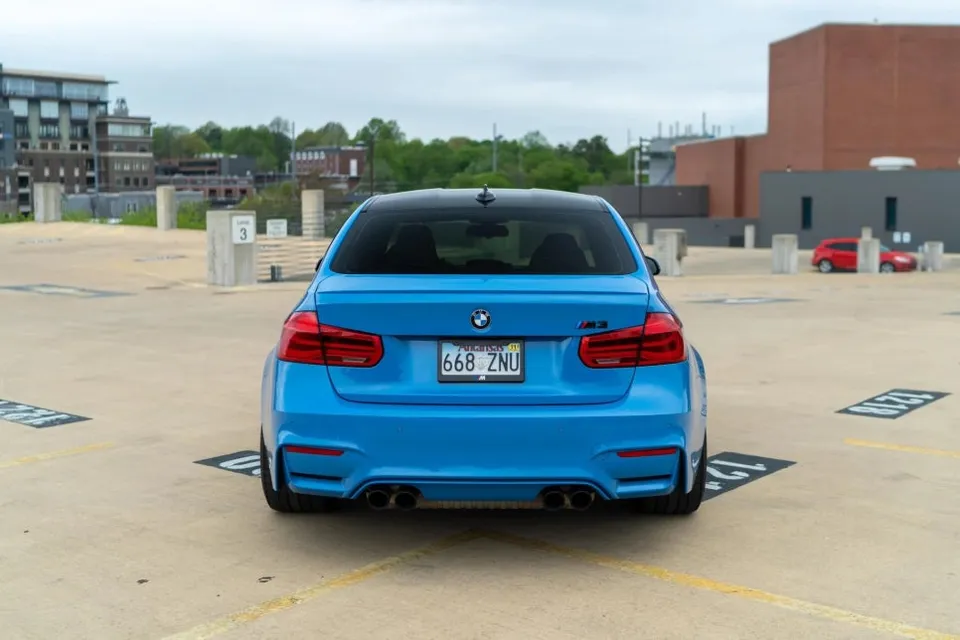 BMW M4 G82 カーラッピング事例|費用目安・仕上がり 施工写真 3-1