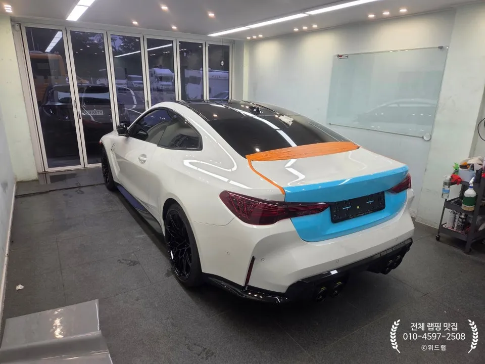 BMW M4 G82 カーラッピング事例|費用目安・仕上がり 施工写真 3-2