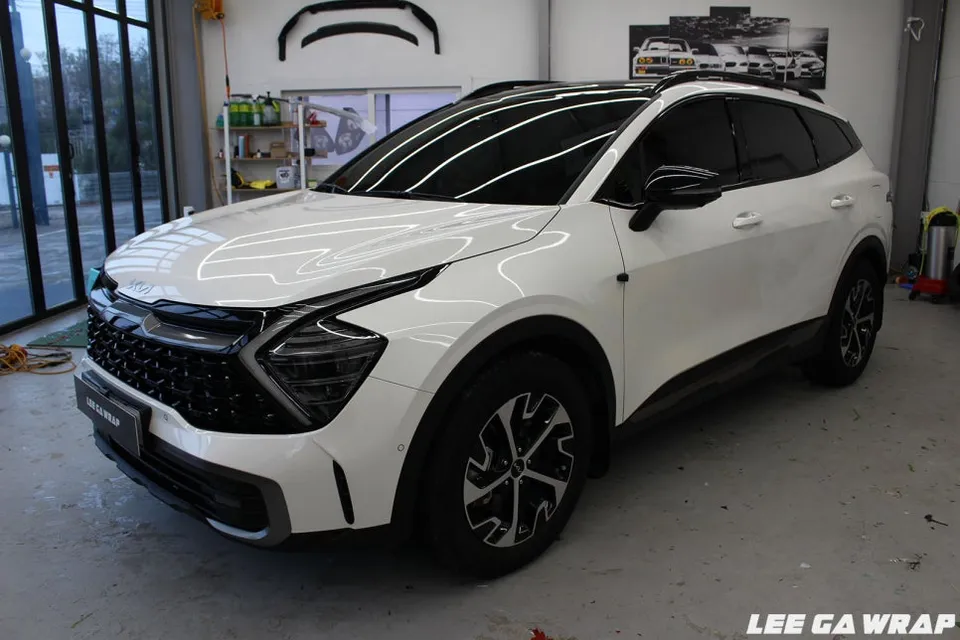 Kia Sportageのカーラッピング事例|費用目安・仕上がり 施工写真 2-1