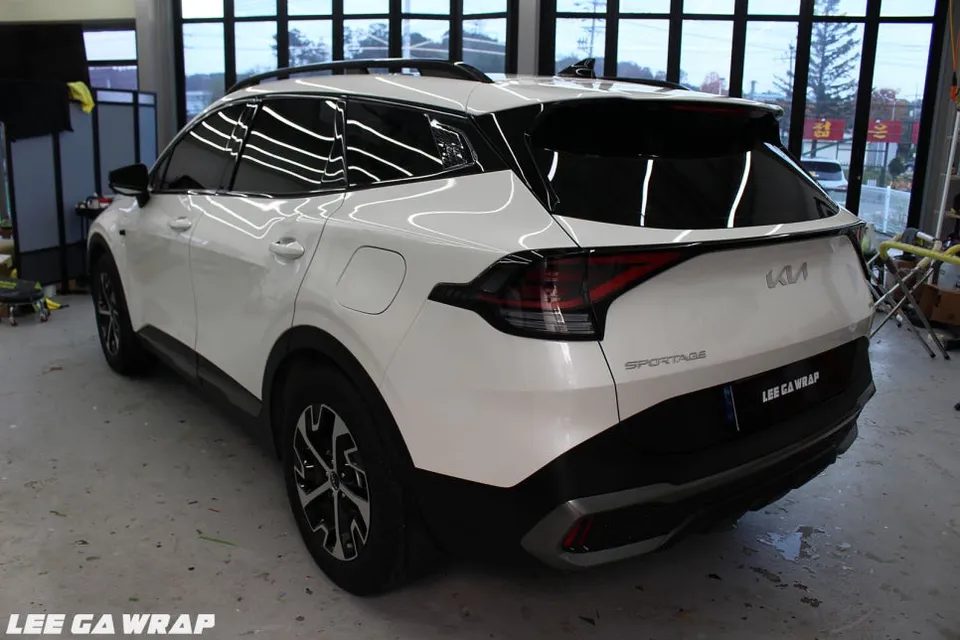 Kia Sportageのカーラッピング事例|費用目安・仕上がり 施工写真 2-2