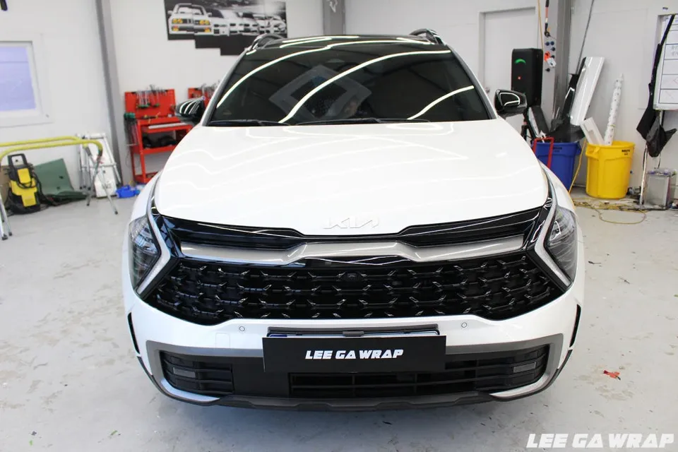 Kia Sportageのカーラッピング事例|費用目安・仕上がり 施工写真 2-3