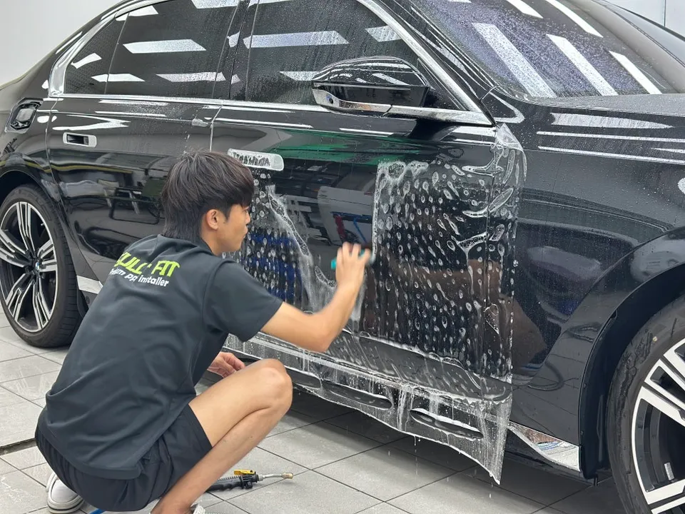 BMW 7 SeriesのPPF施工事例|費用目安・仕上がり 施工写真 3-3