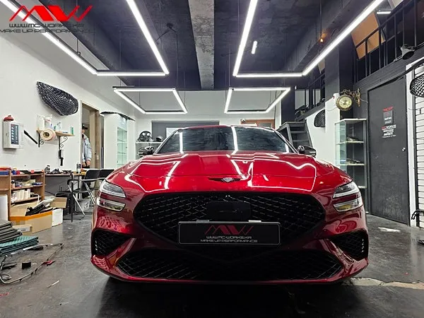 Genesis G70 interior customization - Genesis G70 Interior Customization Review: Sporty Carbon Accents photo 5