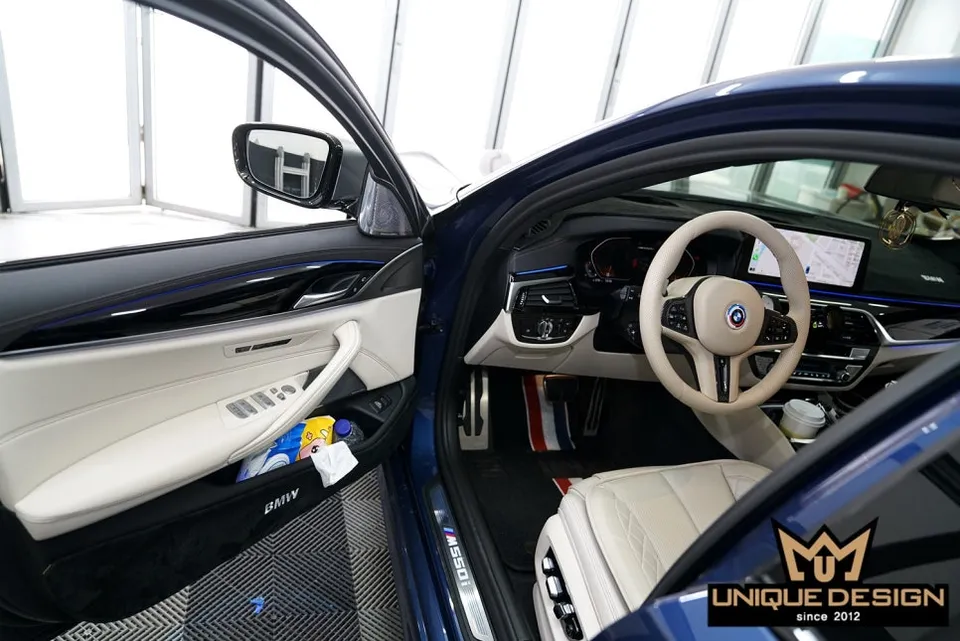 BMW 5 Series interior customization - BMW G30 5 Series Interior Customization: M550i Wrap Review photo 3