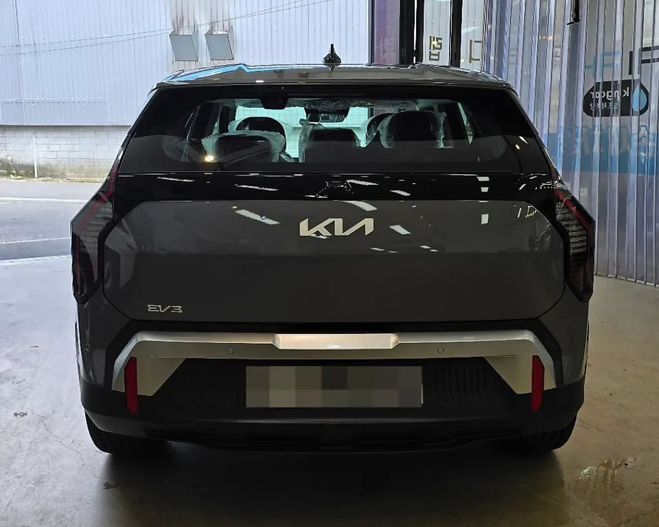 Kia EV3 new car package - Kia EV3 New Car Package Review — Detailed Inspection photo 4