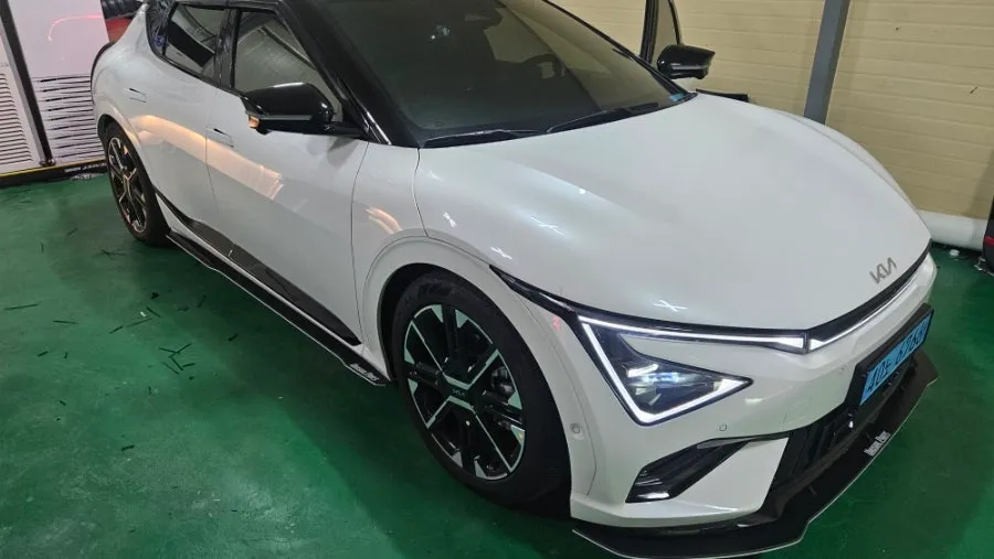 Kia EV6 ambient lighting installation result