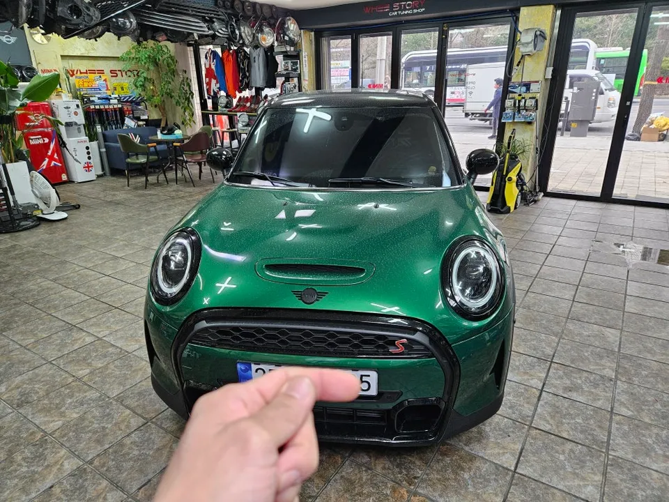 BMW MINI Cooper new car package review