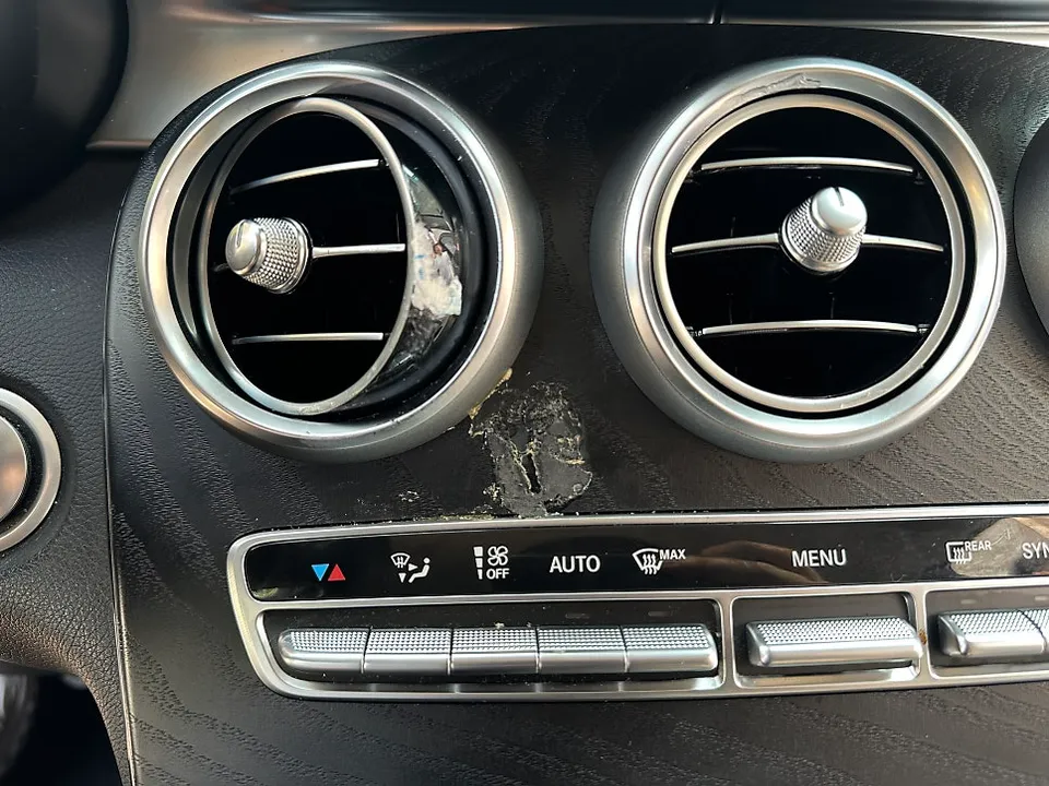 Mercedes-Benz GLCのカーラッピング事例|費用目安・仕上がり 施工写真 2-2