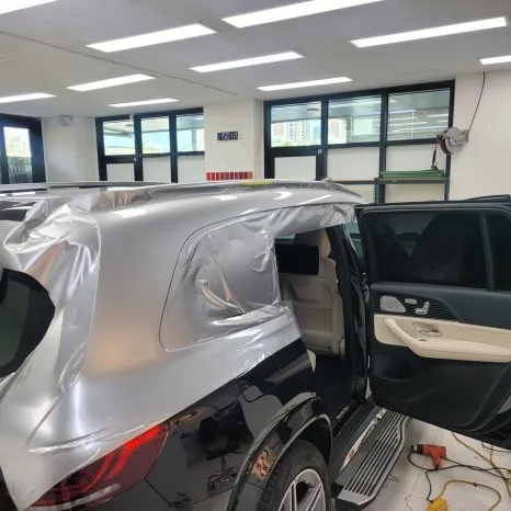 Mercedes-BenzのPPF施工事例 施工写真 3-2