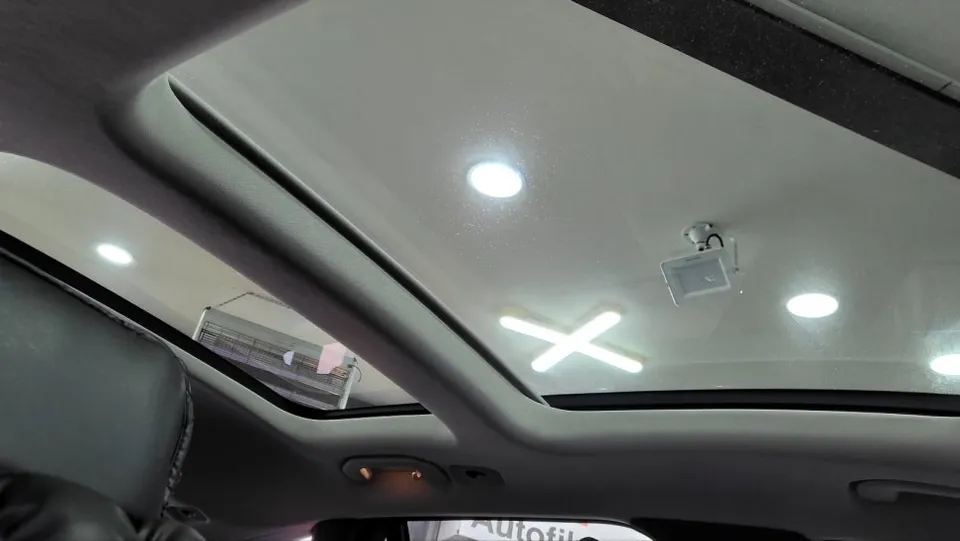 Mercedes-Benz GLC window tinting - Mercedes-Benz GLC Window Tinting Review — Successful Re-applicati photo 4