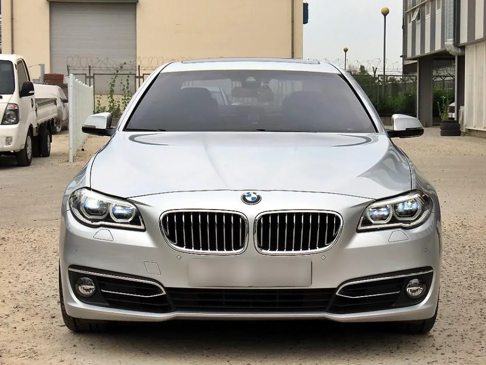 BMW 5 Series F10 body kit installation result