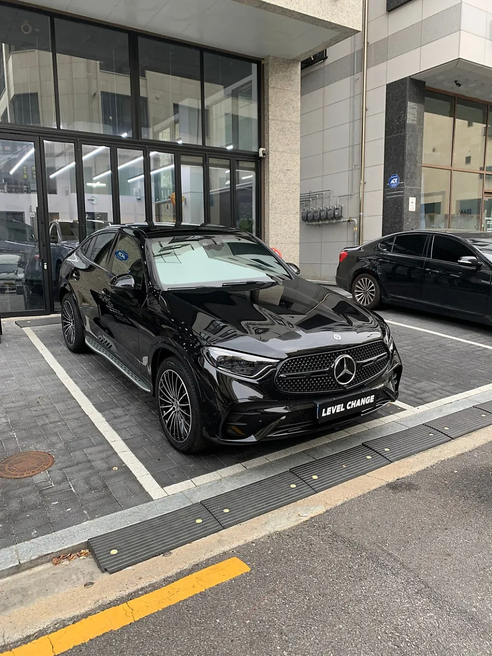 Mercedes-Benz GLC Vinyl Wrap Review — Chrome Delete After