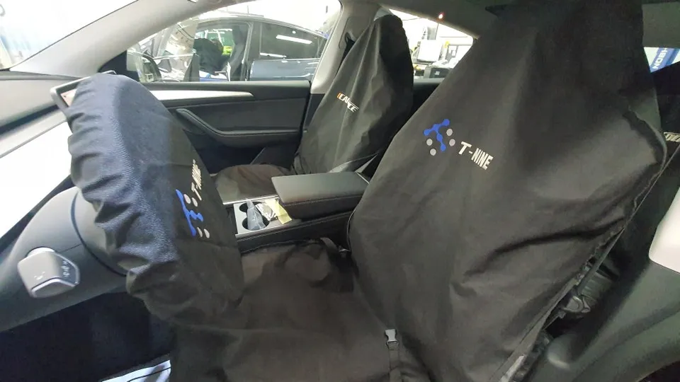 Tesla Model Yのカーフィルム施工事例｜費用目安・仕上がり 施工写真 6
