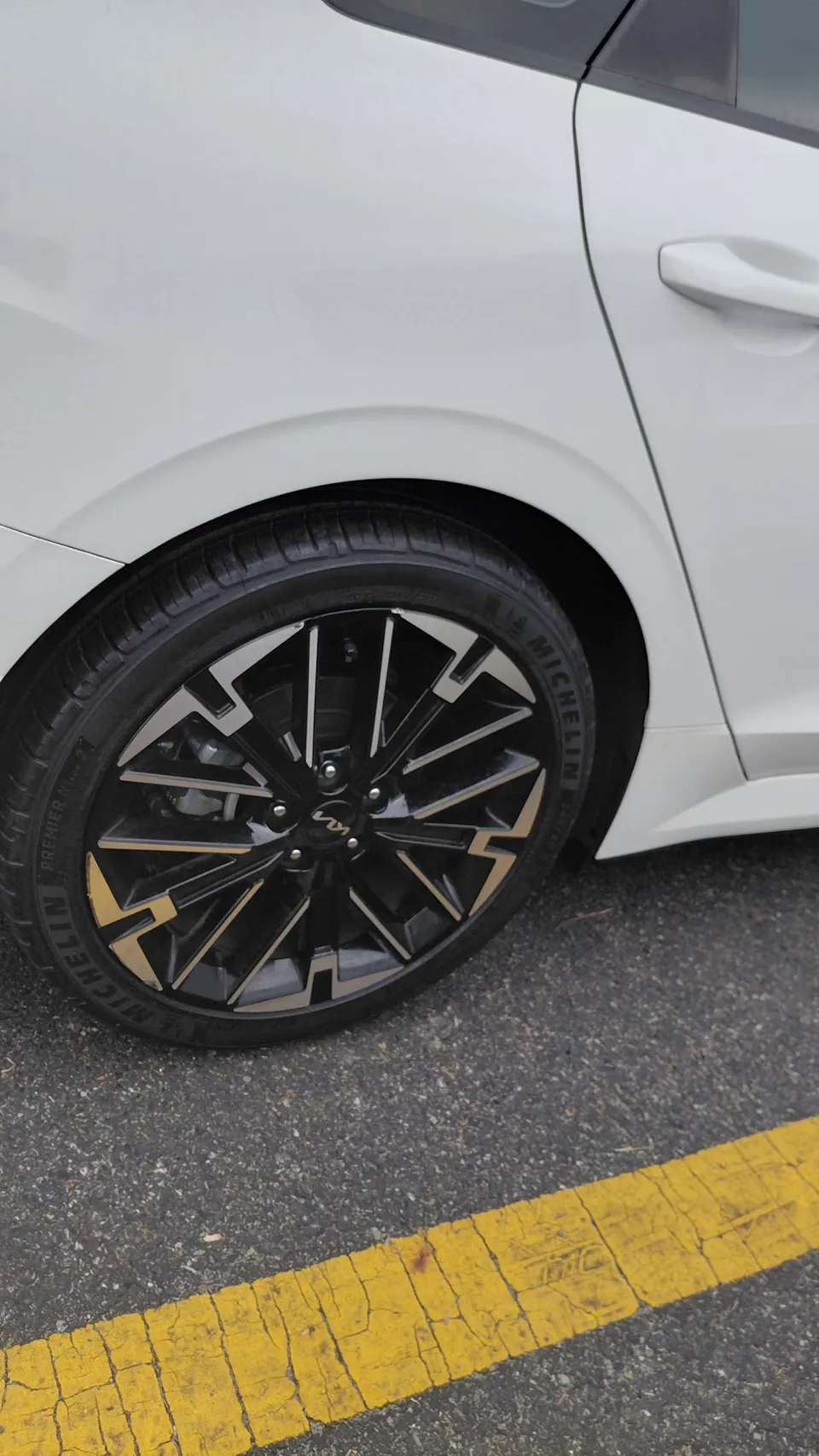 Kia K5 wheel repair installation result